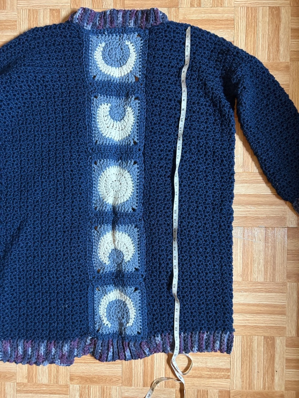 Oversized Crochet Cardigan Moon-Phases - Picture 4 of 6